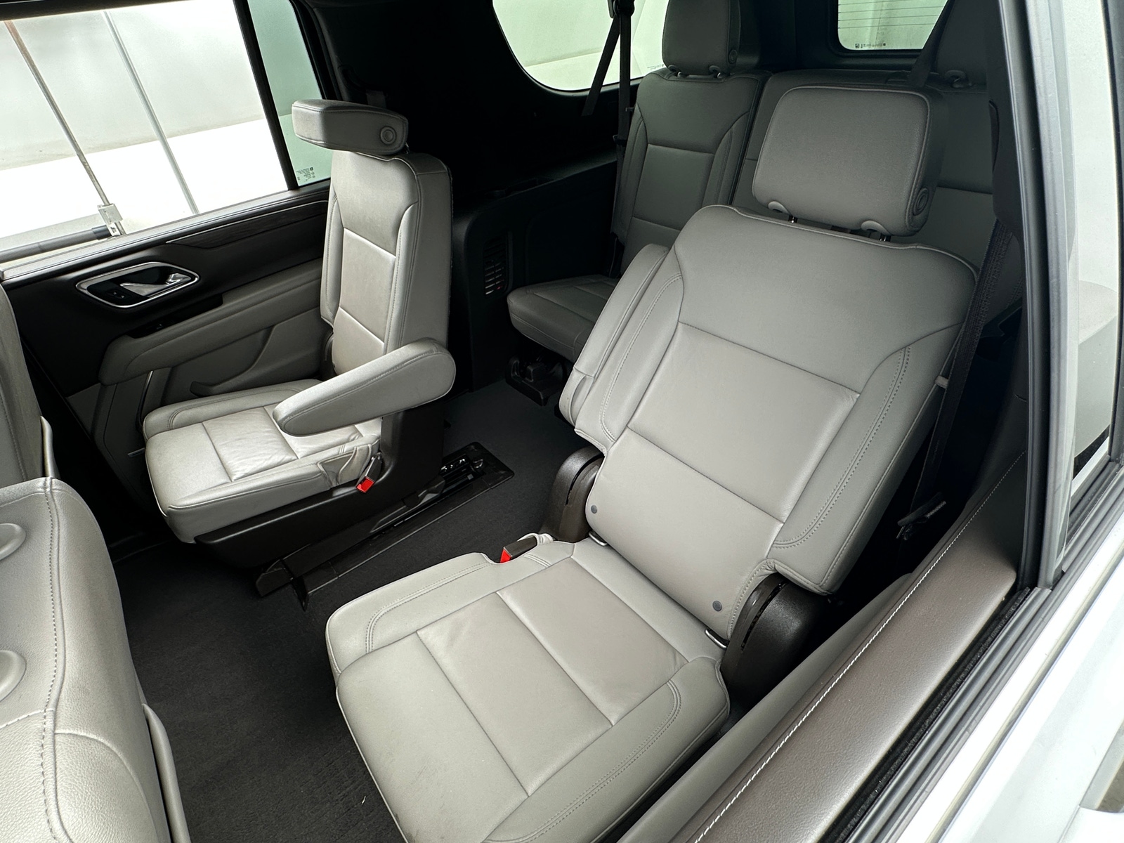 Thumbnail: 2021 Chevrolet Suburban - 5