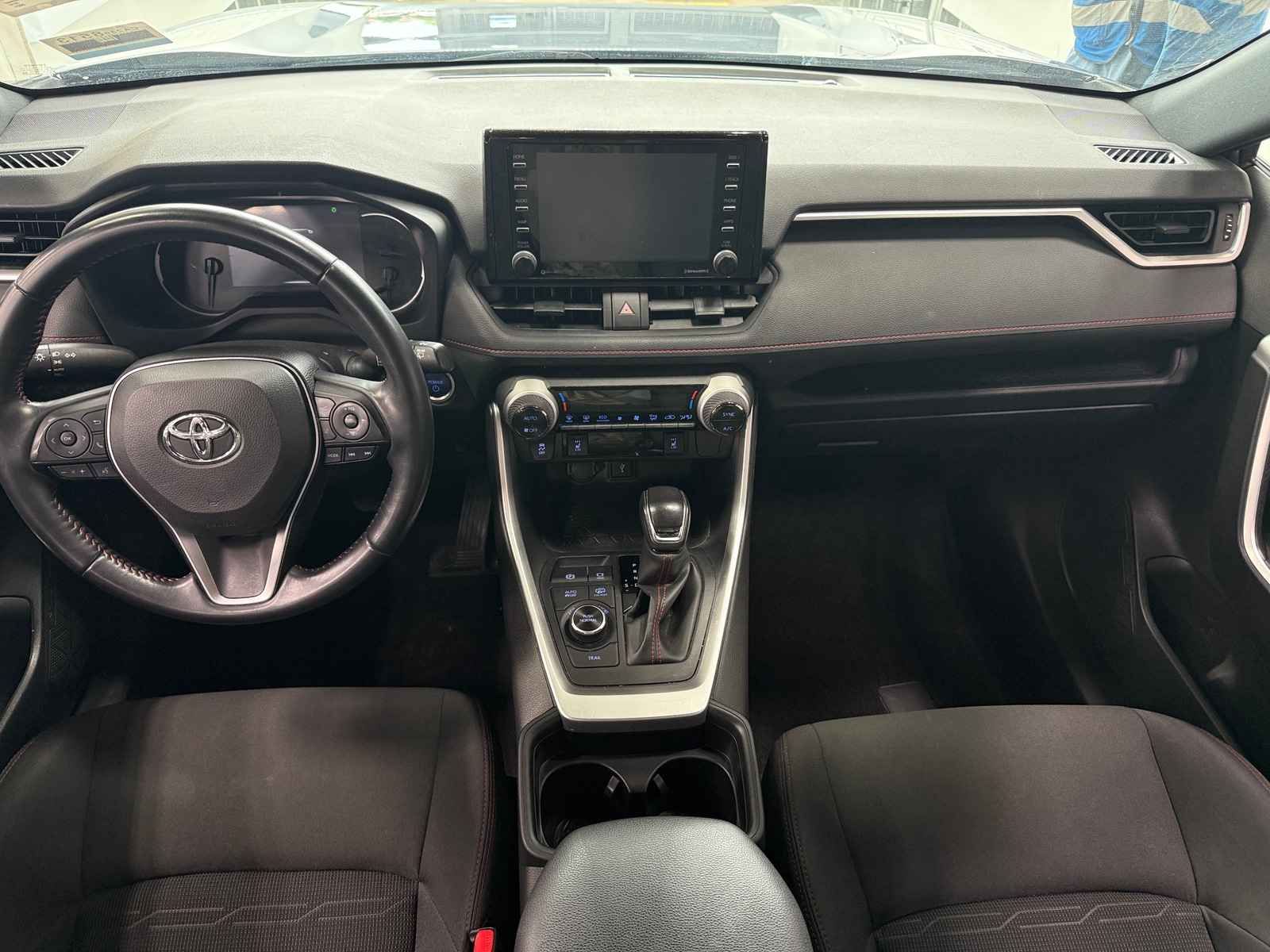 Thumbnail: 2021 Toyota RAV4 - 3