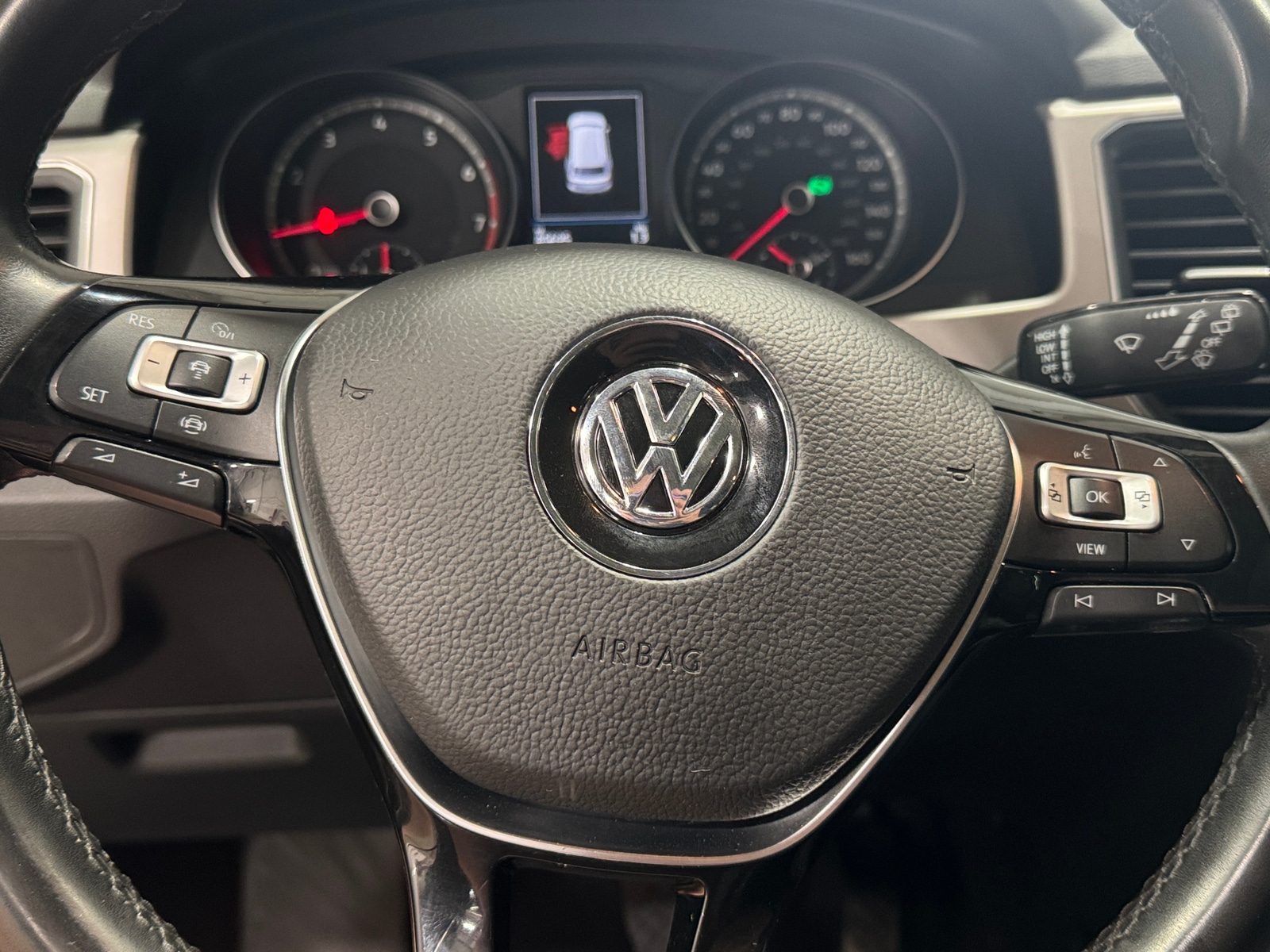 Thumbnail: 2019 Volkswagen Atlas - 4