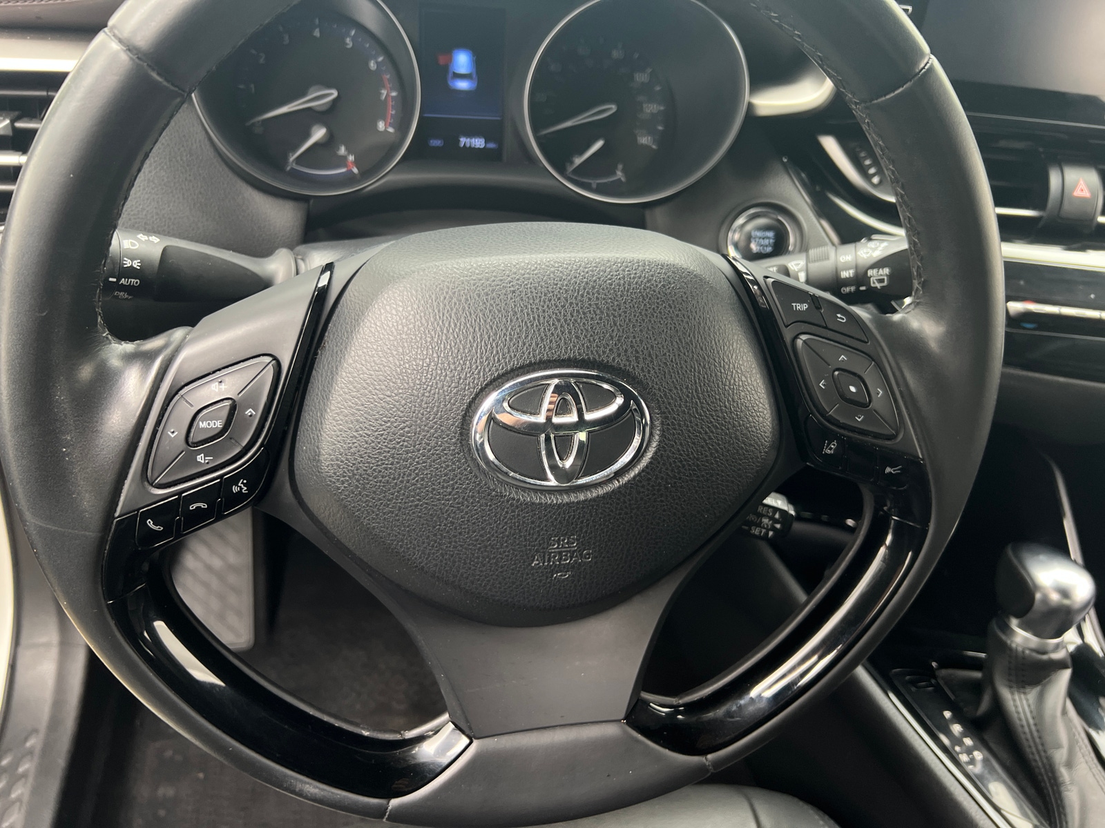 Thumbnail: 2019 Toyota C-HR - 4