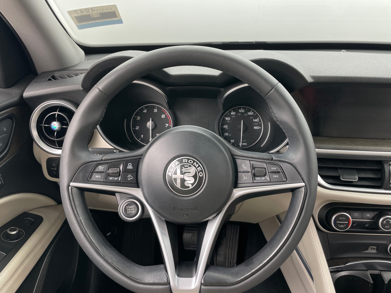 Thumbnail: 2019 Alfa Romeo Stelvio - 4