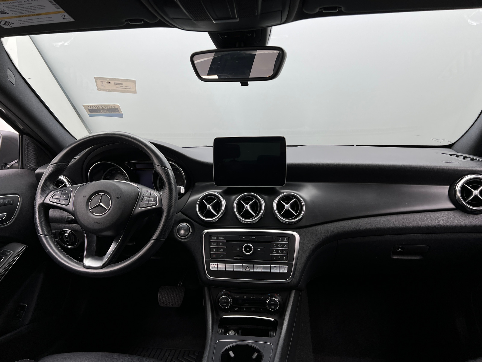 Thumbnail: 2019 Mercedes-Benz GLA - 2