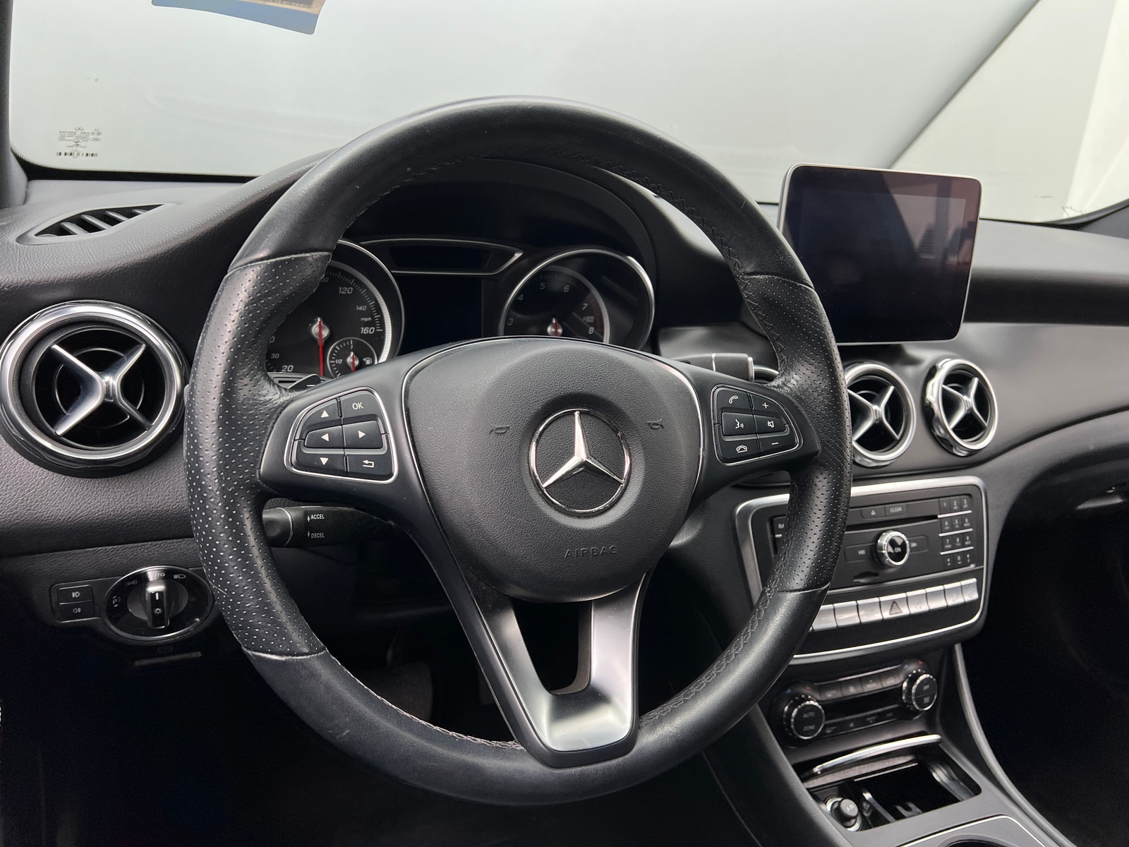 Thumbnail: 2019 Mercedes-Benz GLA - 4