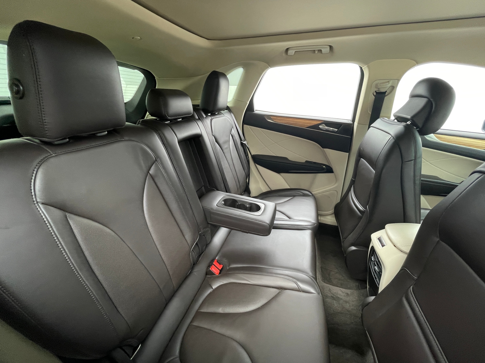 Thumbnail: 2016 Lincoln MKC - 5
