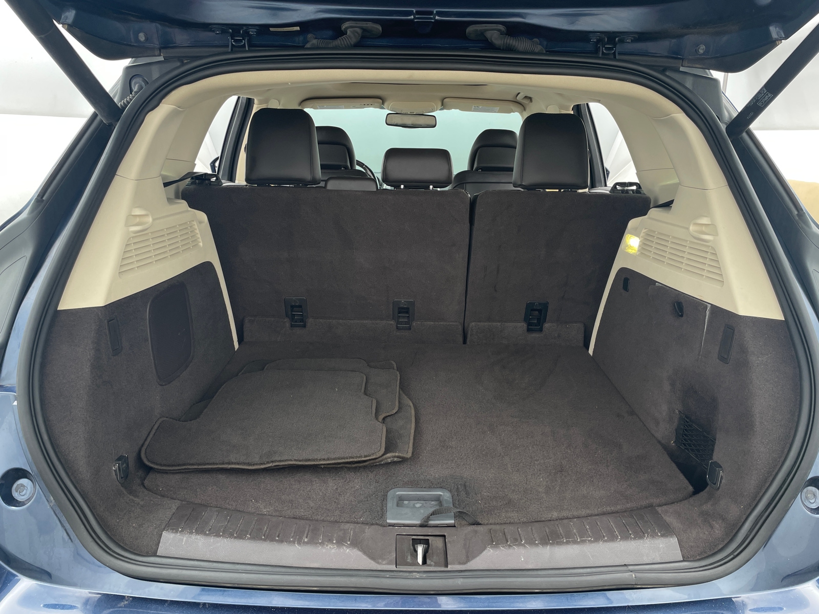 Thumbnail: 2016 Lincoln MKC - 6