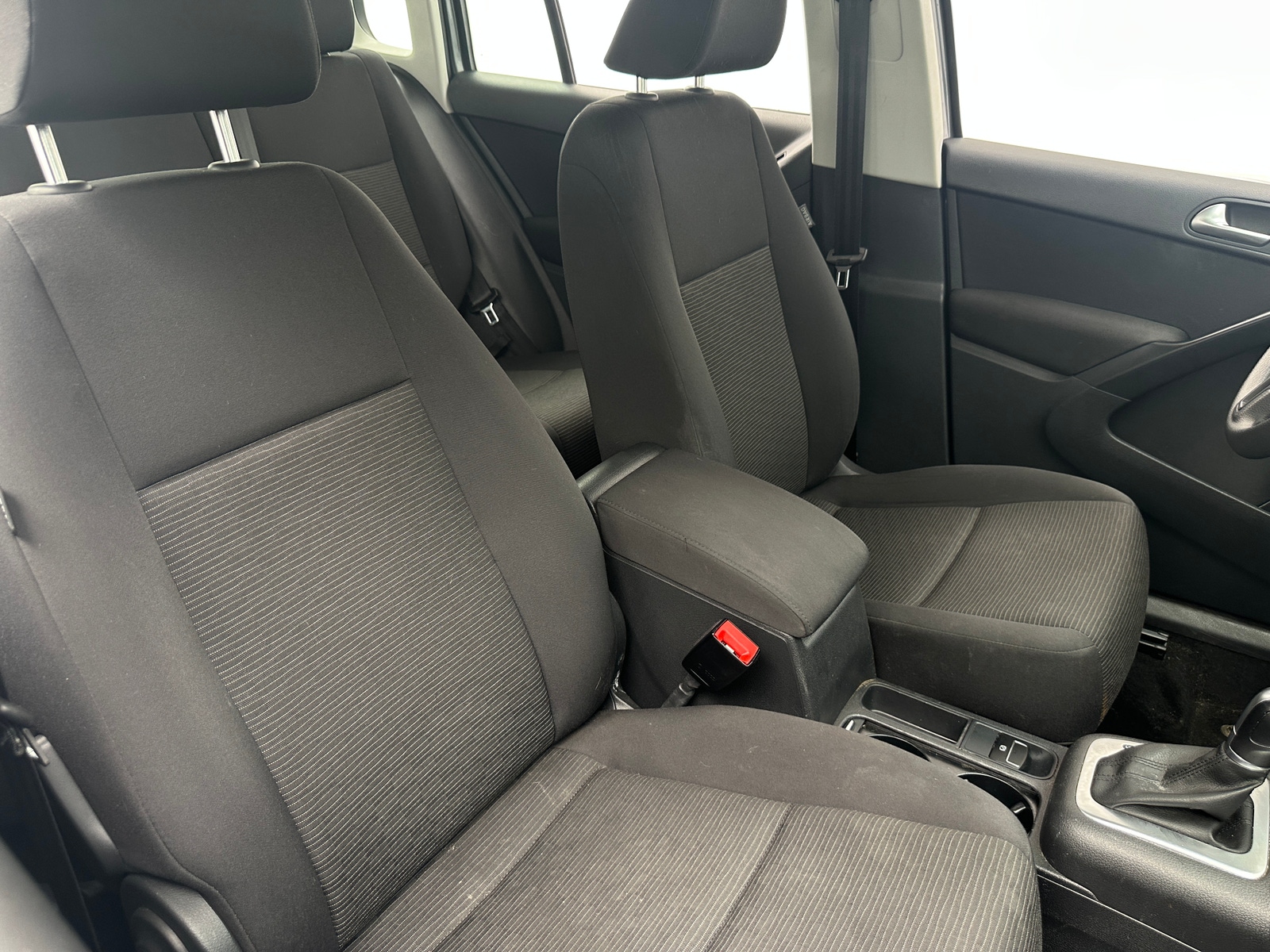 Thumbnail: 2018 Volkswagen Tiguan - 2