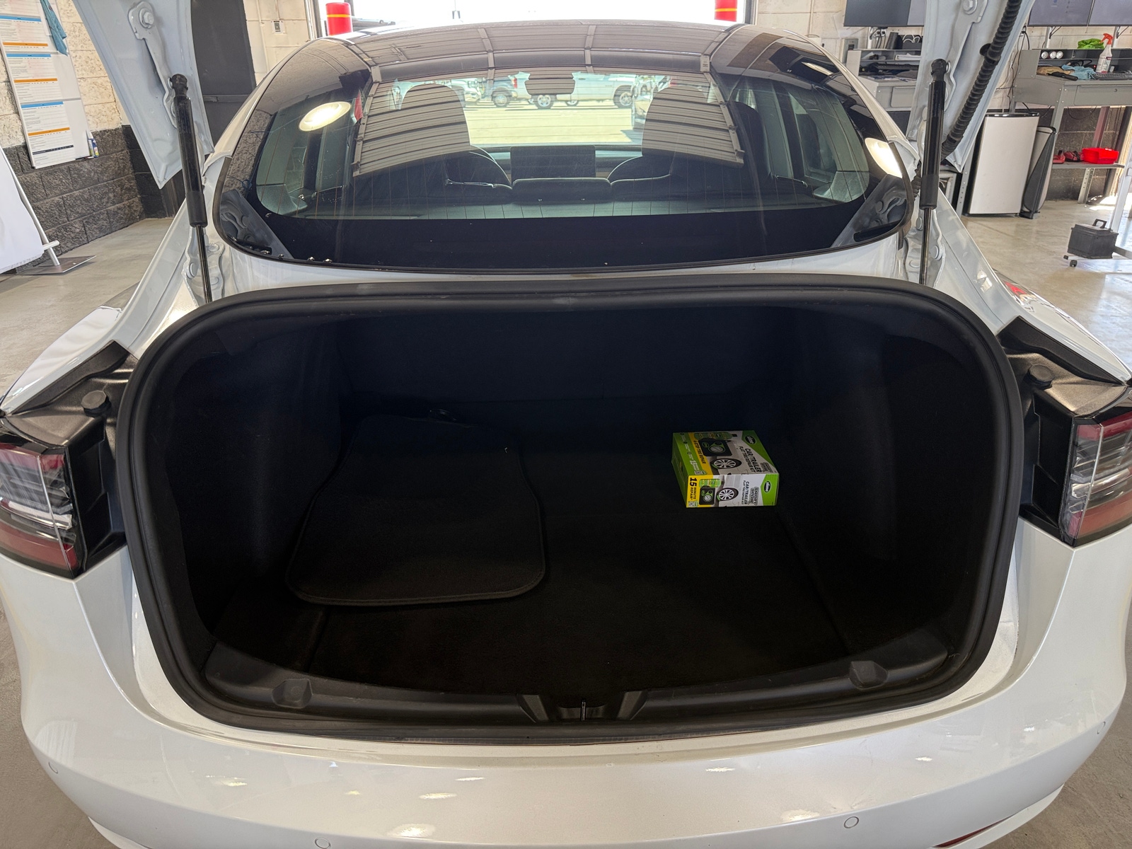 Thumbnail: 2020 Tesla Model 3 - 6