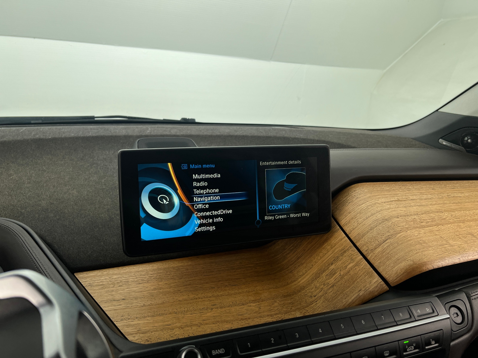 Thumbnail: 2015 BMW i3 - 2