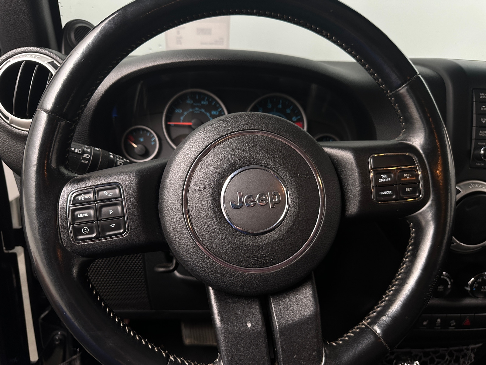 Thumbnail: 2012 Jeep Wrangler - 5
