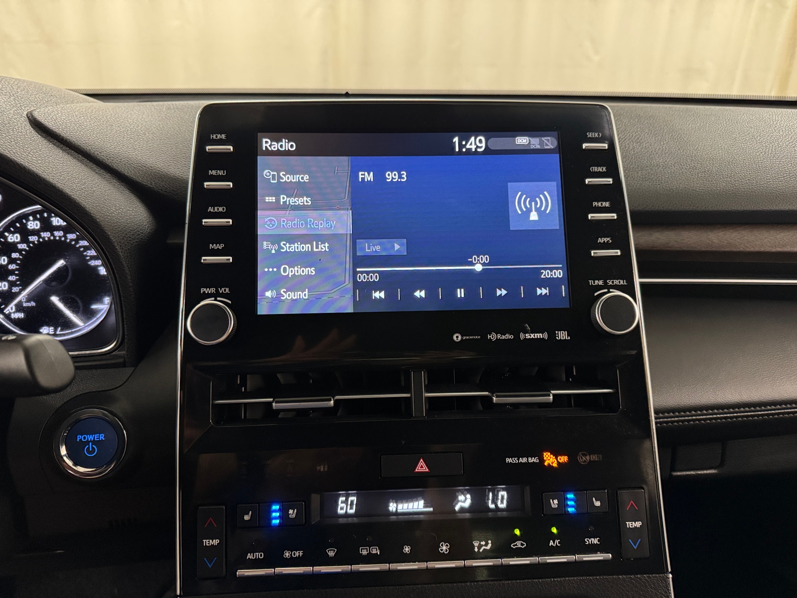 Thumbnail: 2021 Toyota Avalon - 3