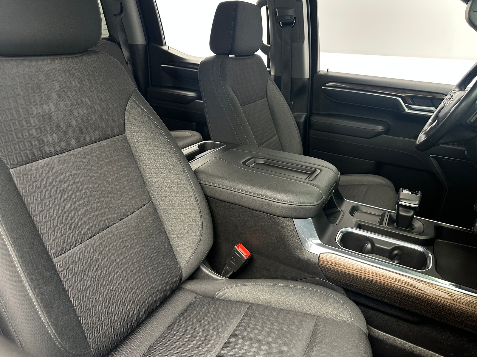 Thumbnail: 2022 Chevrolet Silverado 1500 - 2