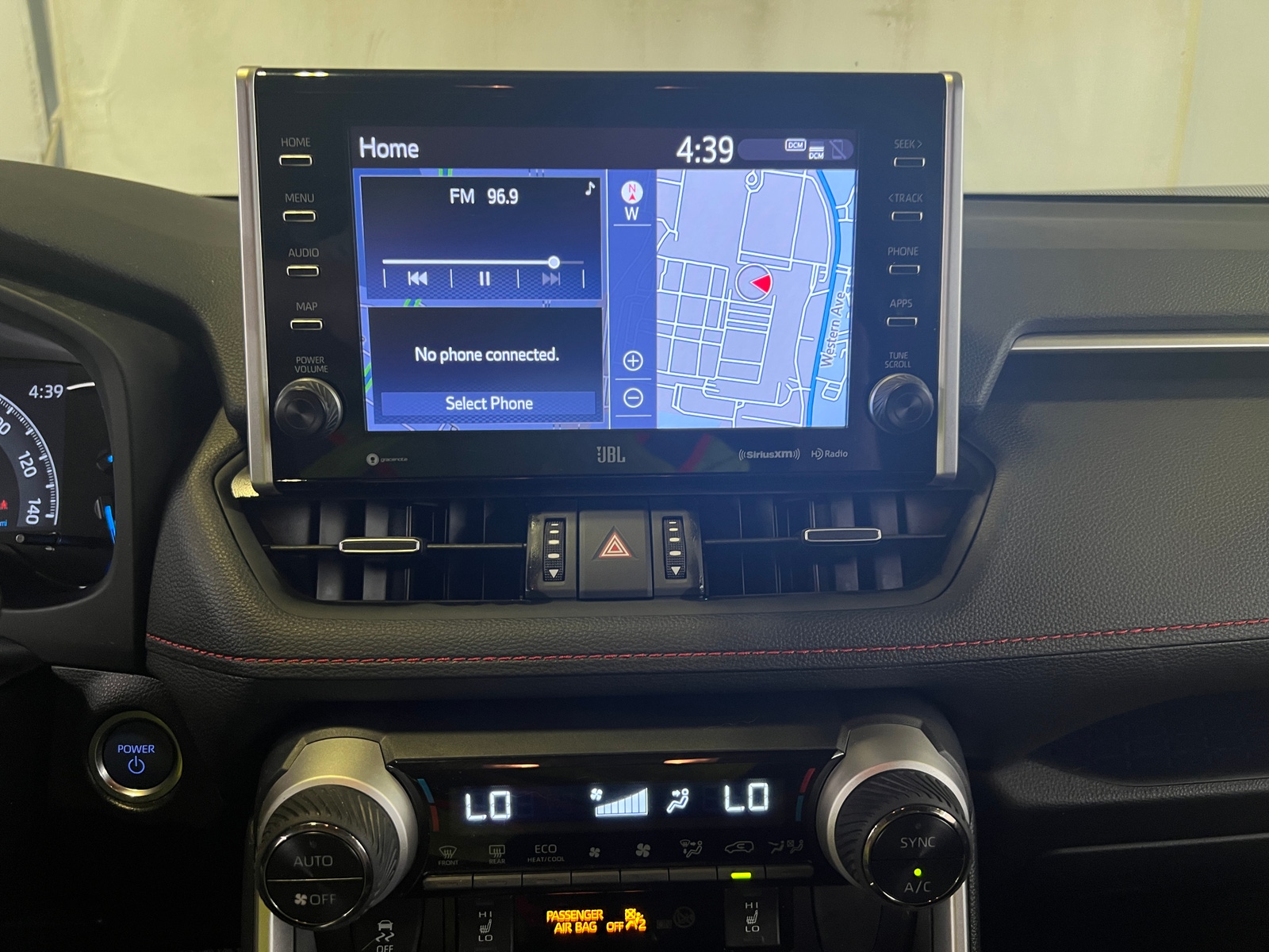 Thumbnail: 2021 Toyota RAV4 - 3