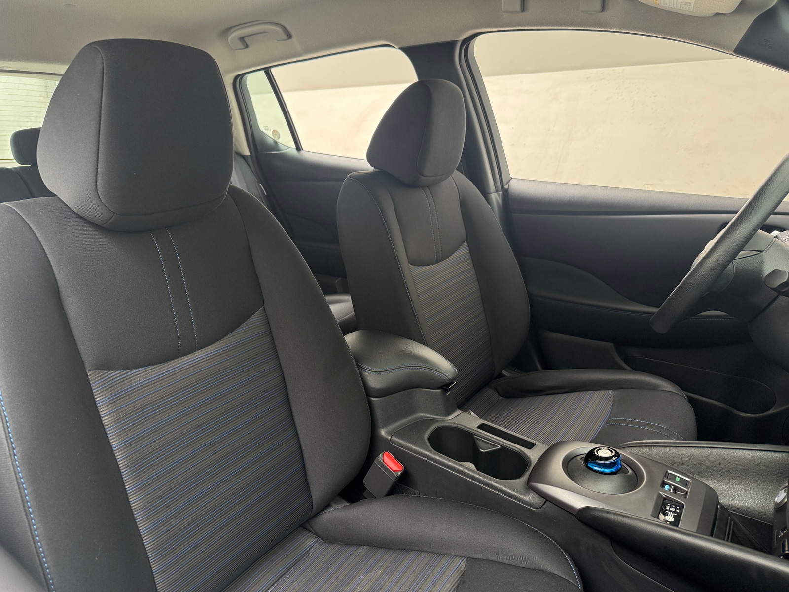 Thumbnail: 2023 Nissan Leaf - 2
