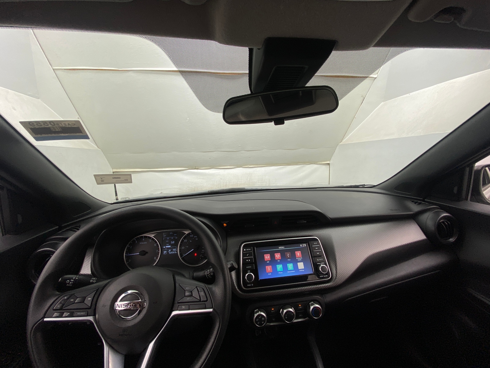 Thumbnail: 2020 Nissan Kicks - 3