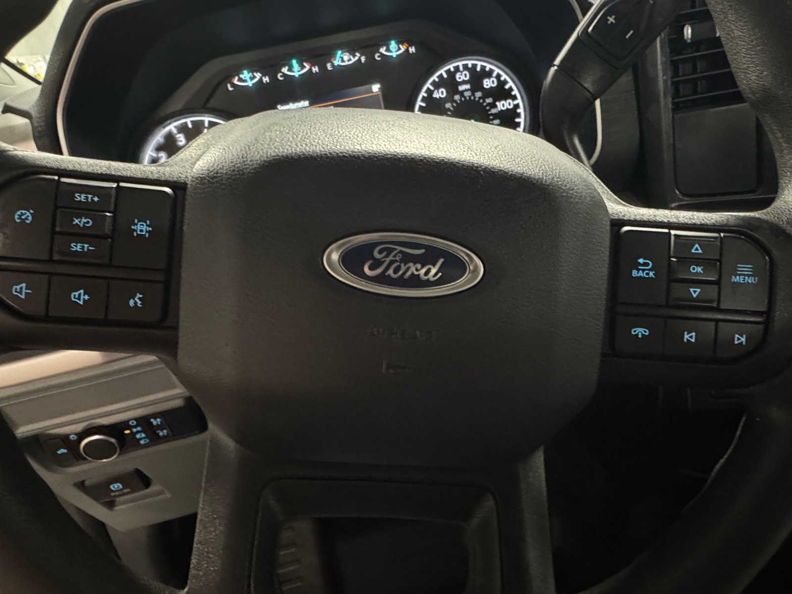 Thumbnail: 2023 Ford Econoline - 5
