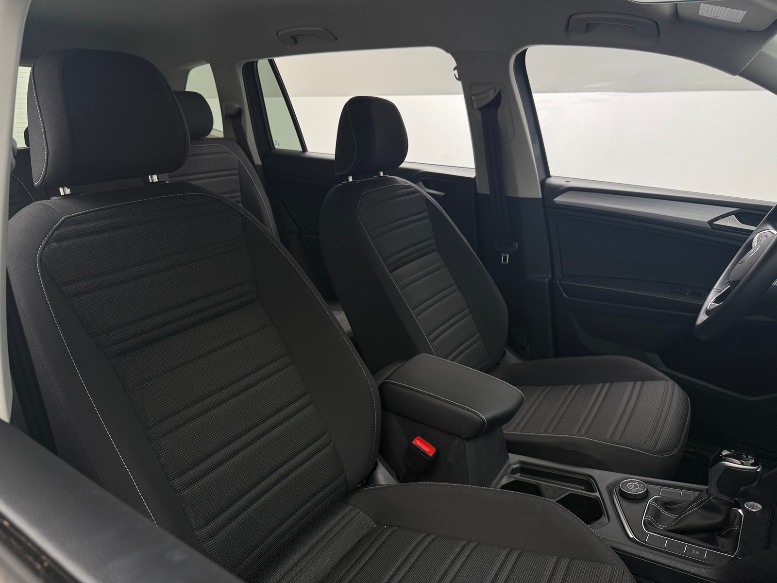Thumbnail: 2024 Volkswagen Tiguan - 2