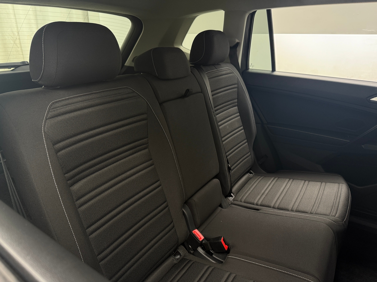 Thumbnail: 2024 Volkswagen Tiguan - 6