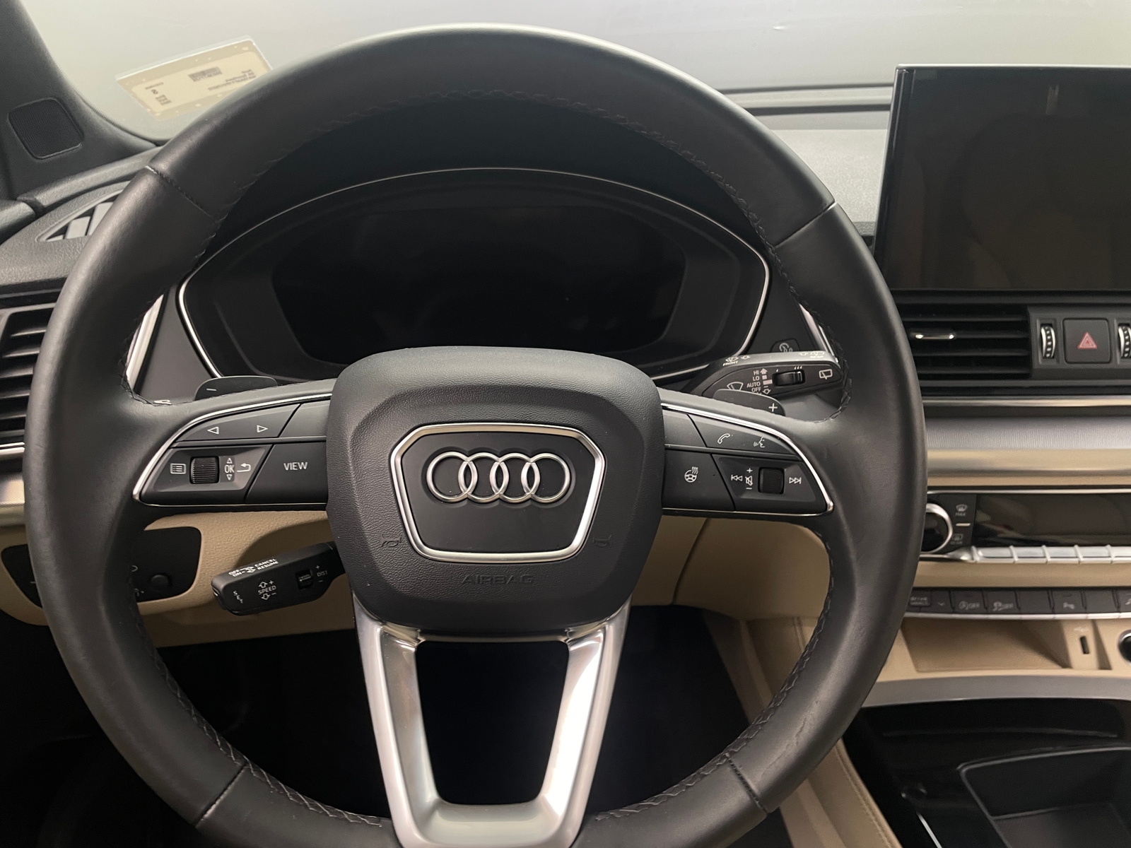 Thumbnail: 2023 Audi Q5 - 4
