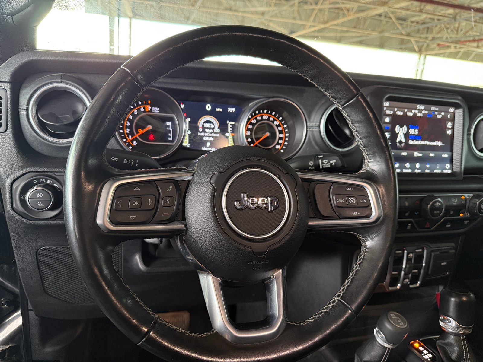 Thumbnail: 2021 Jeep Gladiator - 4
