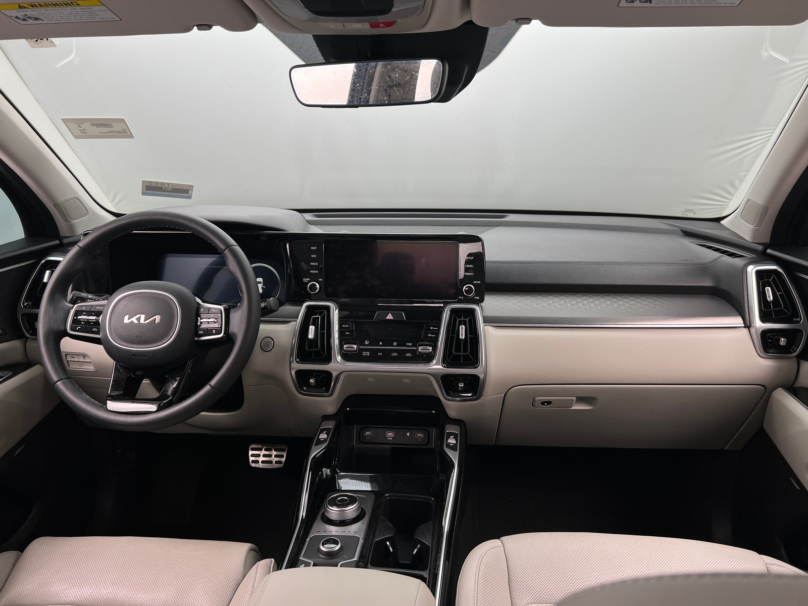 Thumbnail: 2023 Kia Sorento - 2