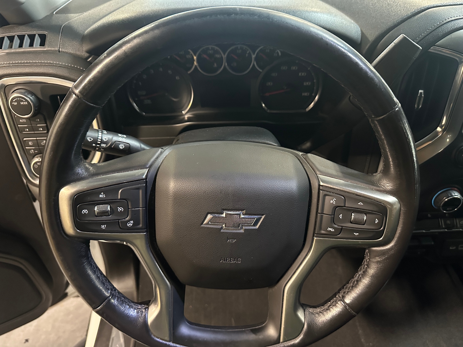 Thumbnail: 2021 Chevrolet Silverado 1500 - 5