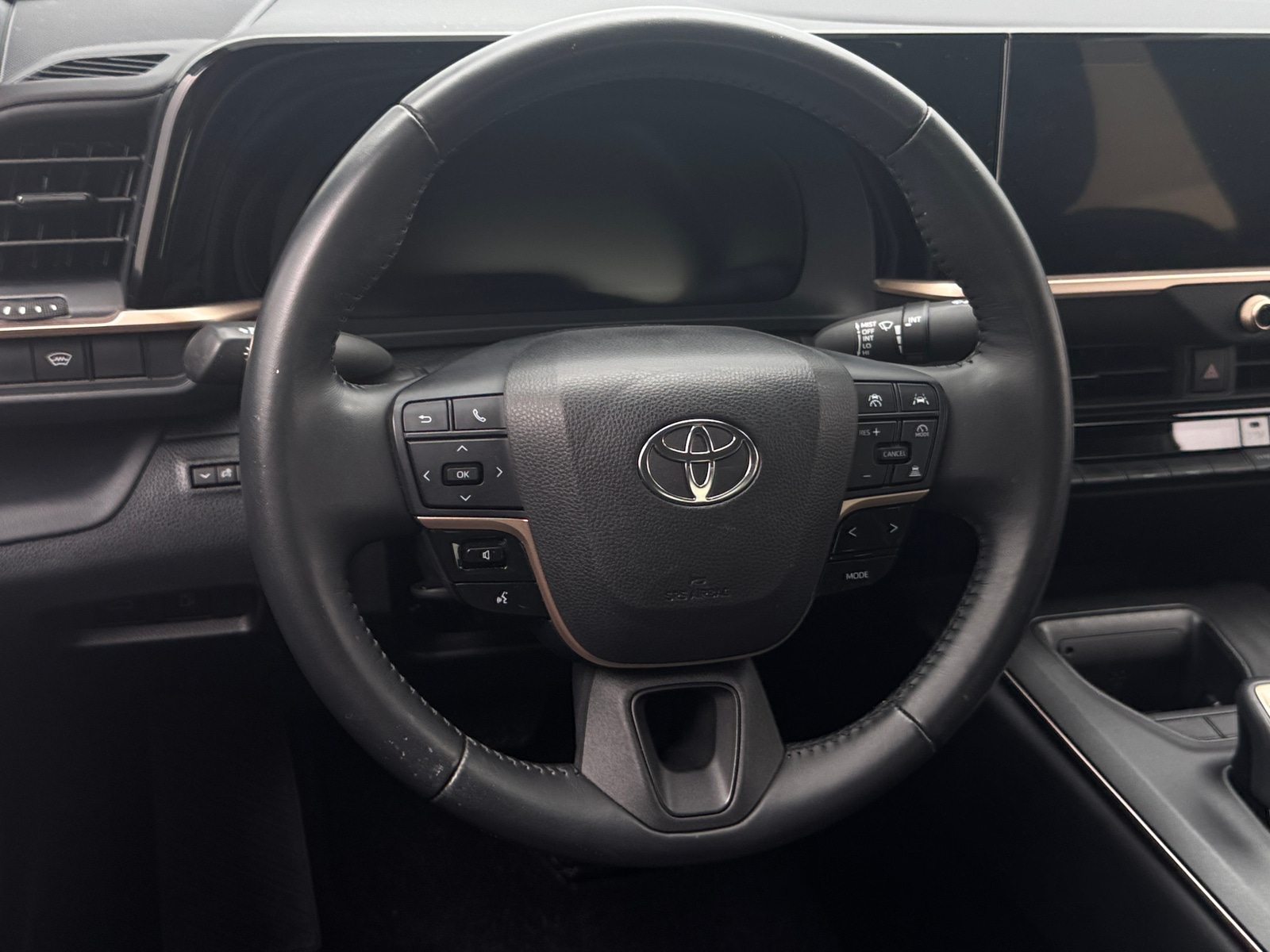 Thumbnail: 2023 Toyota Crown - 4