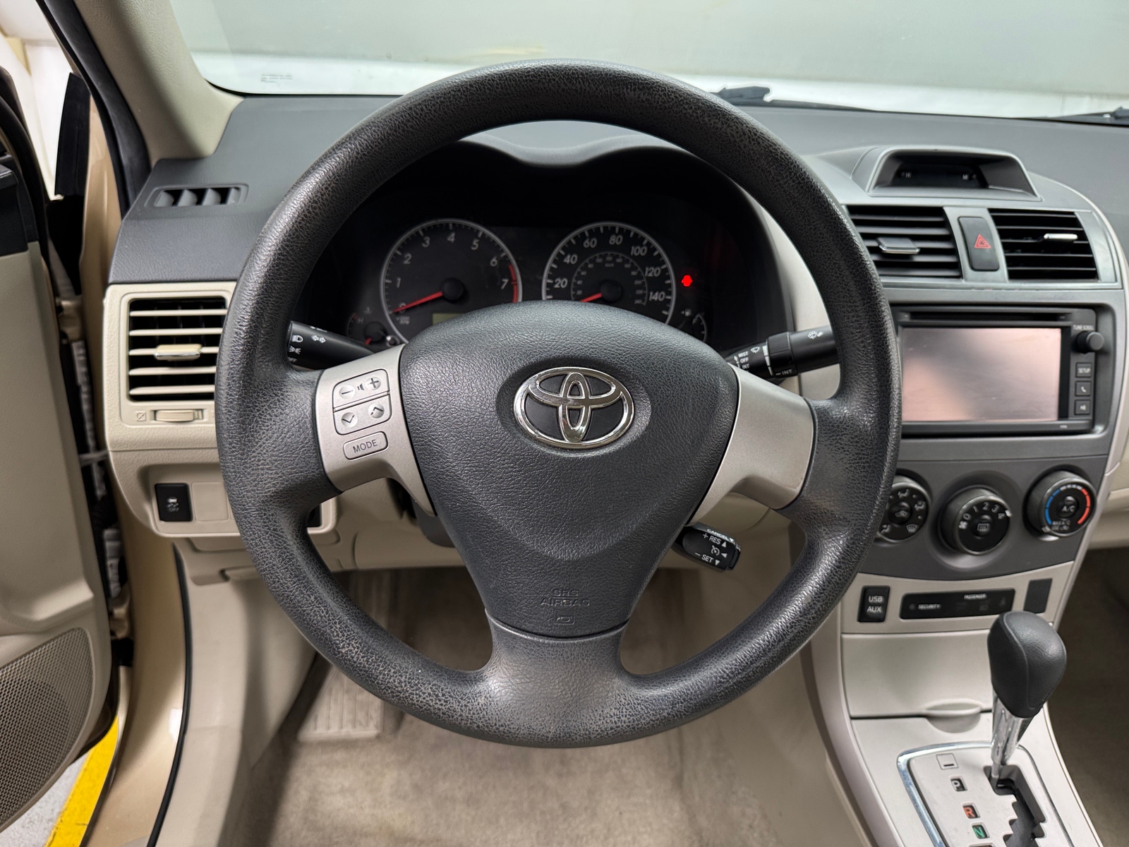 Thumbnail: 2013 Toyota Corolla - 5