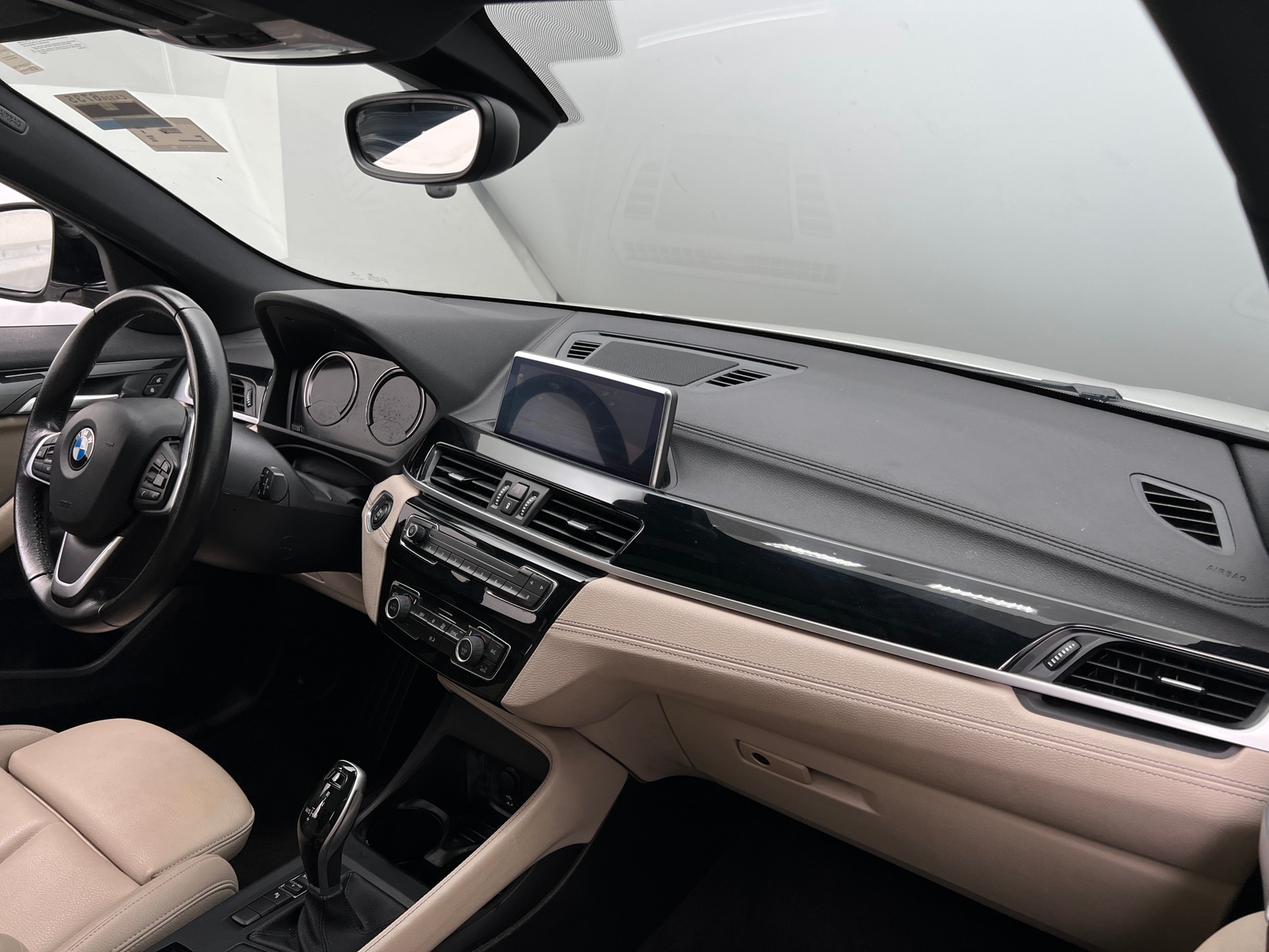 Thumbnail: 2023 BMW X2 - 2