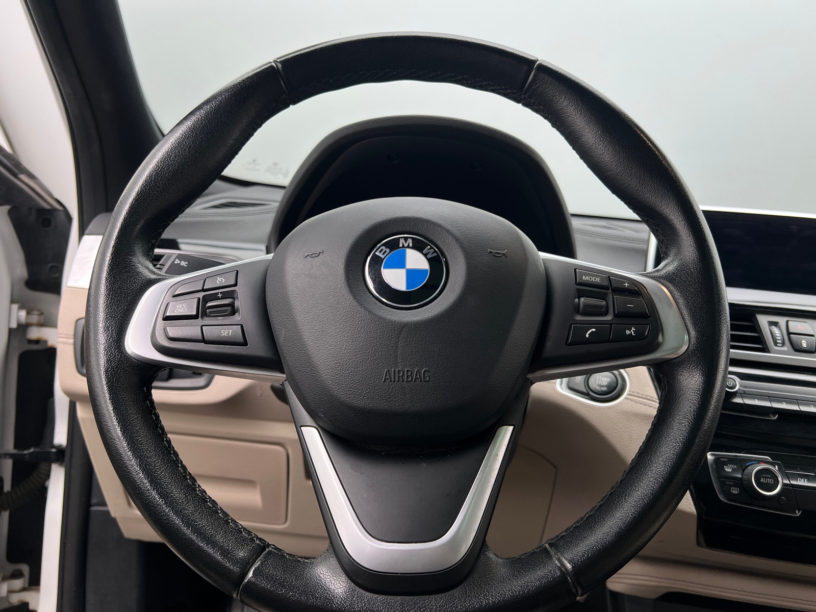 Thumbnail: 2023 BMW X2 - 4