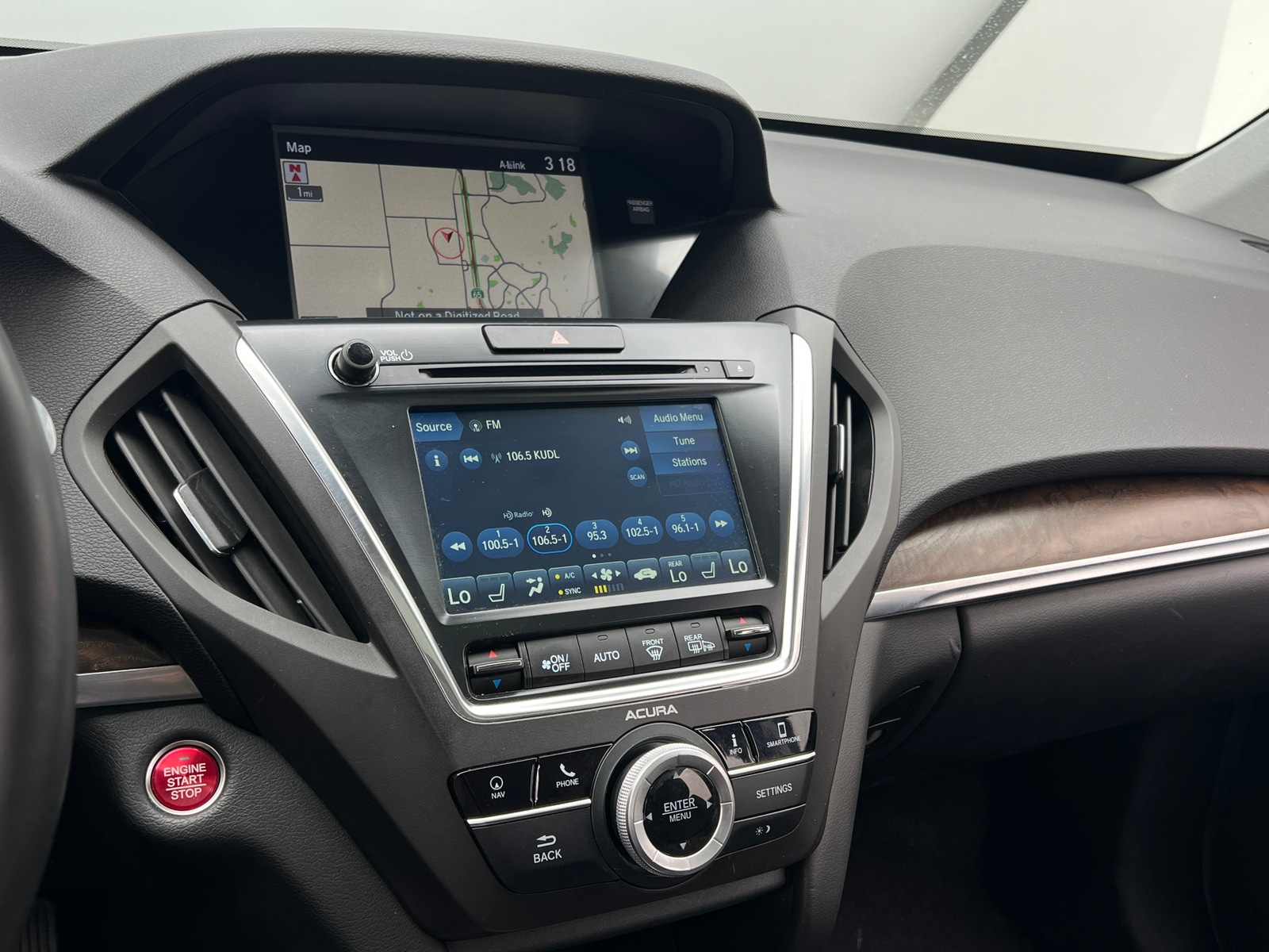 Thumbnail: 2020 Acura MDX - 3
