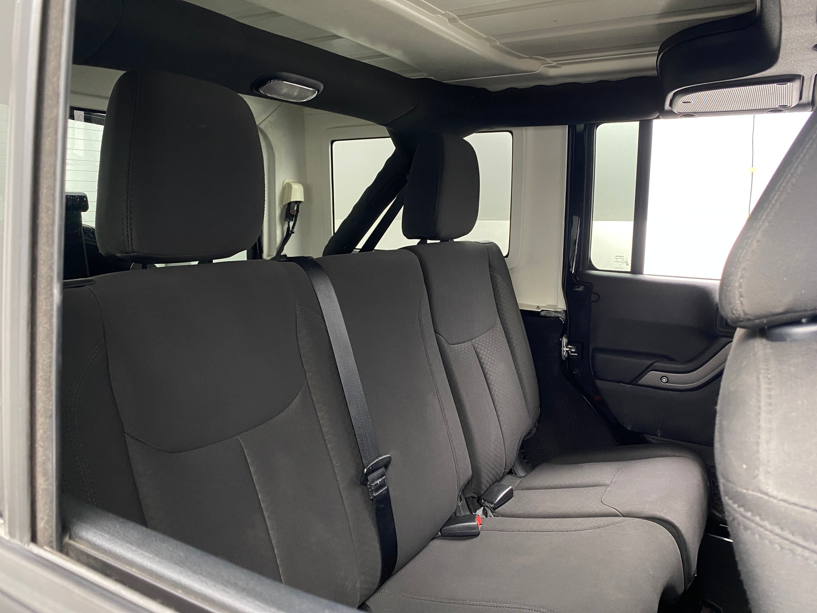 Thumbnail: 2017 Jeep Wrangler - 6