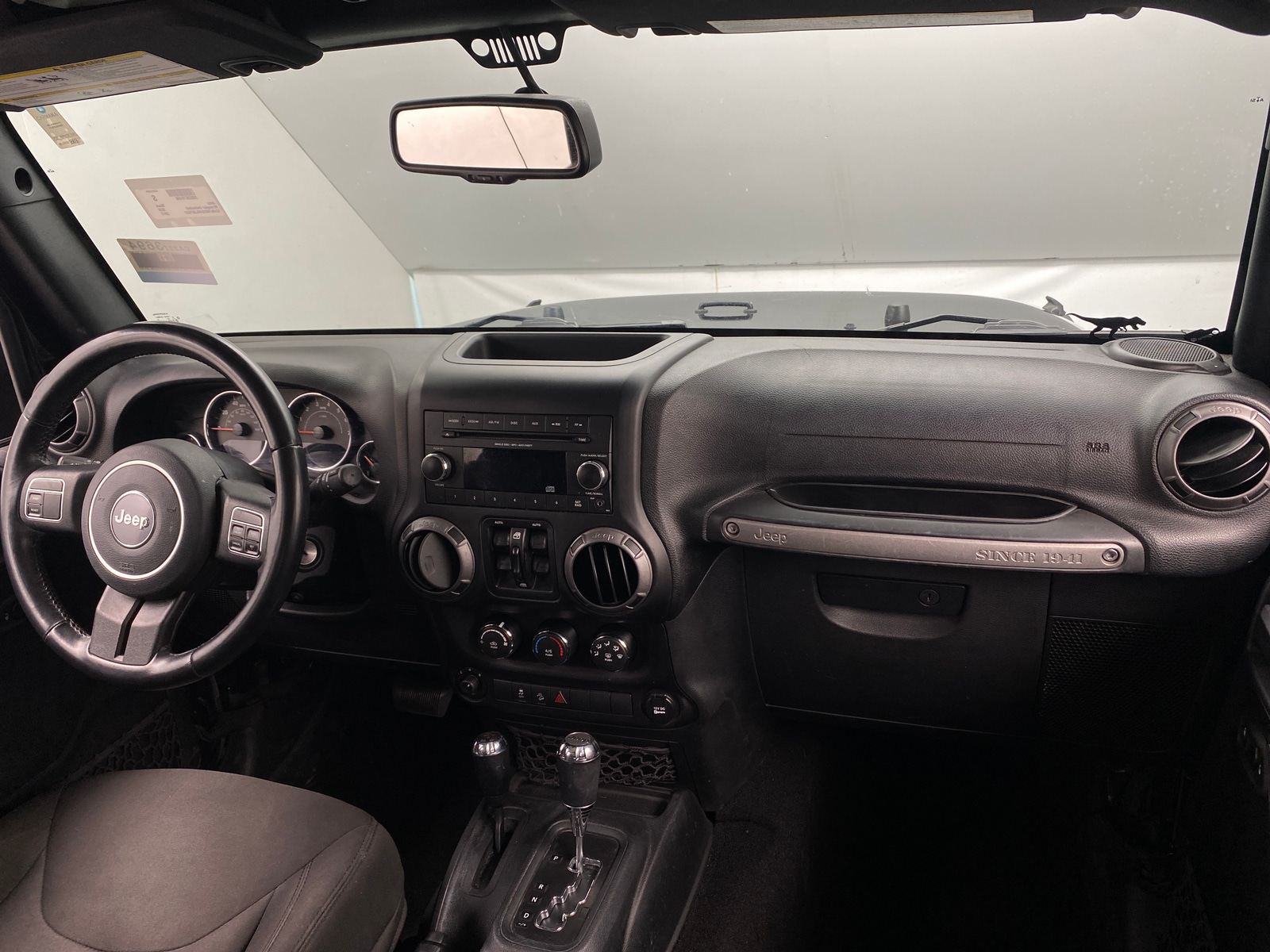 Thumbnail: 2017 Jeep Wrangler - 3