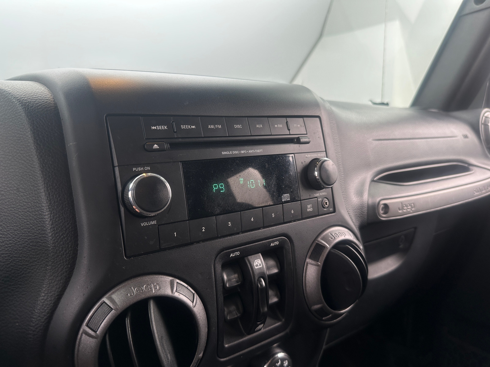Thumbnail: 2017 Jeep Wrangler - 4