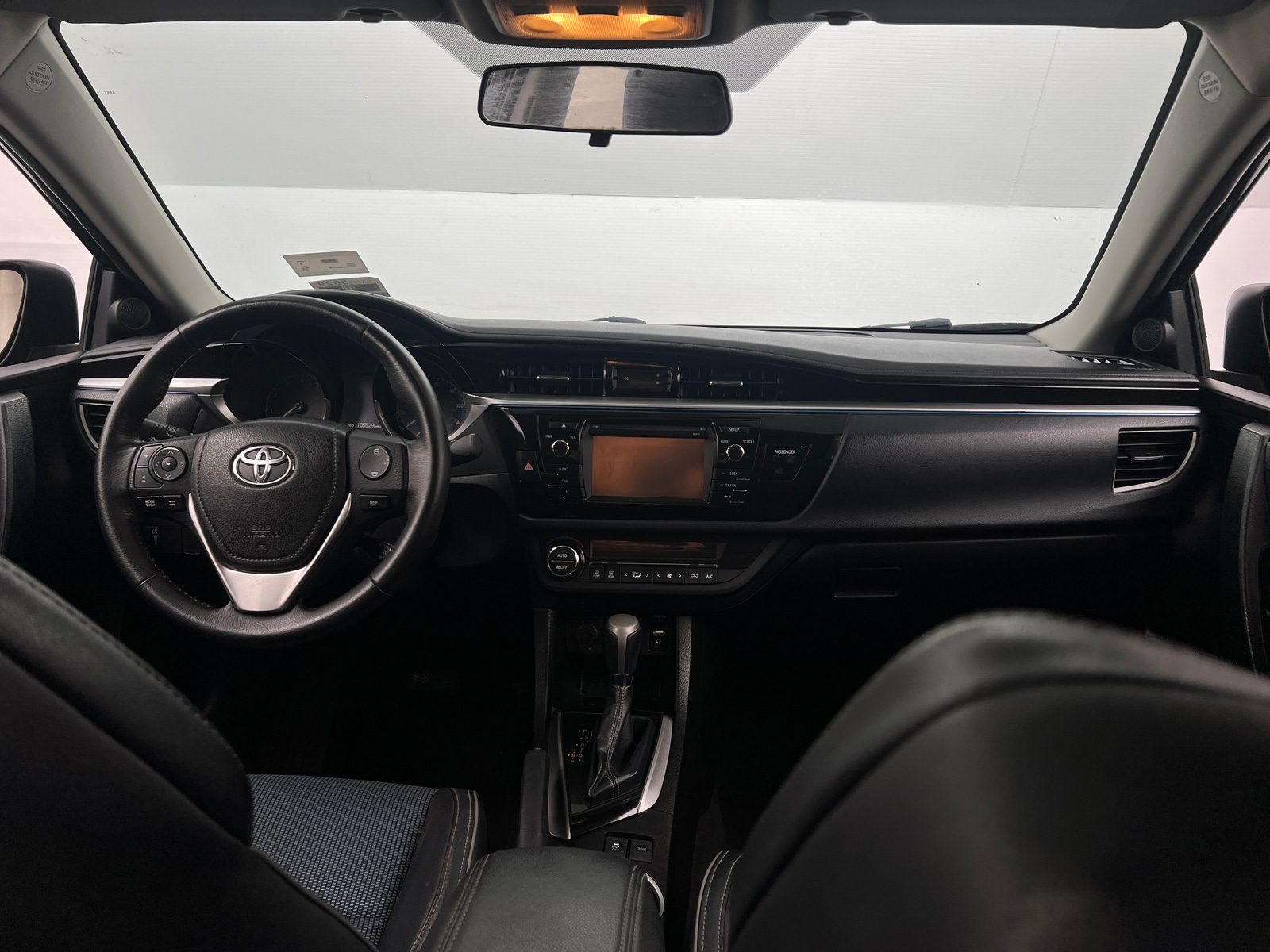 Thumbnail: 2016 Toyota Corolla - 3