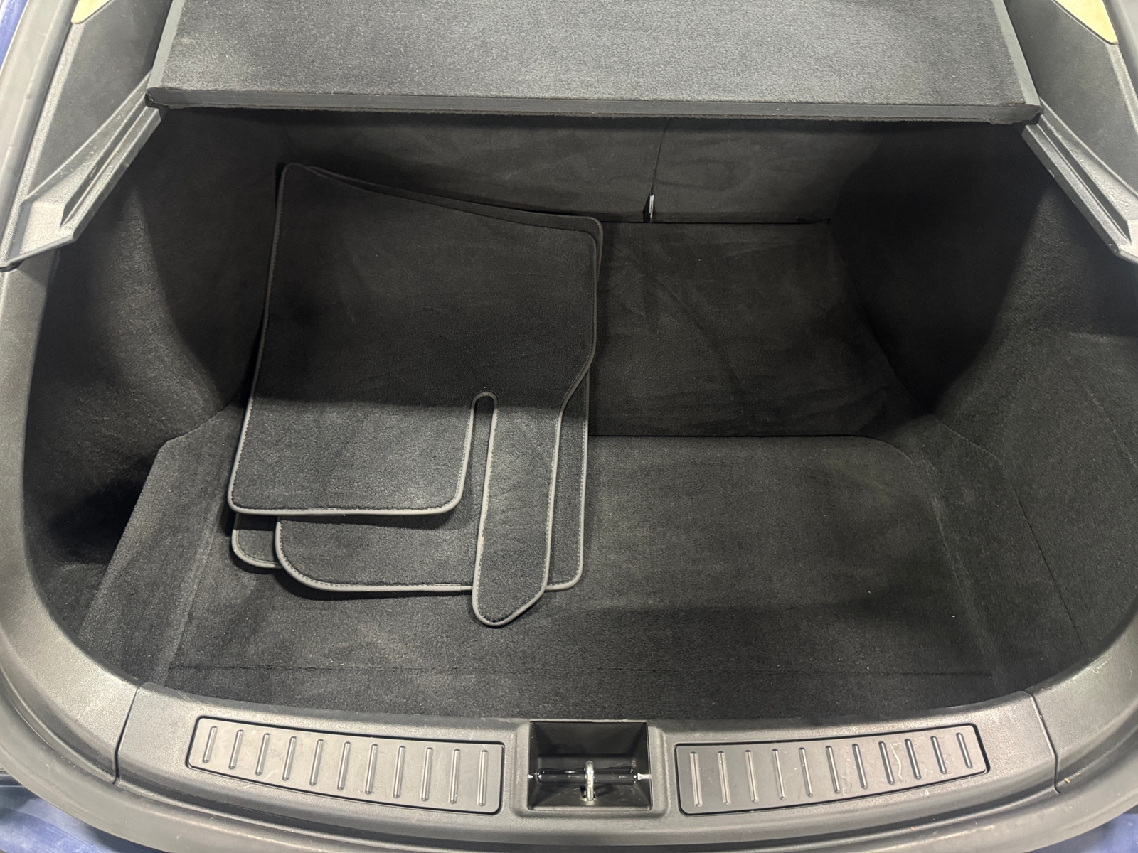 Thumbnail: 2015 Tesla Model S - 6