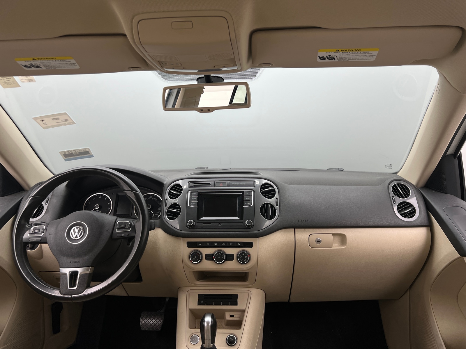 Thumbnail: 2016 Volkswagen Tiguan - 3
