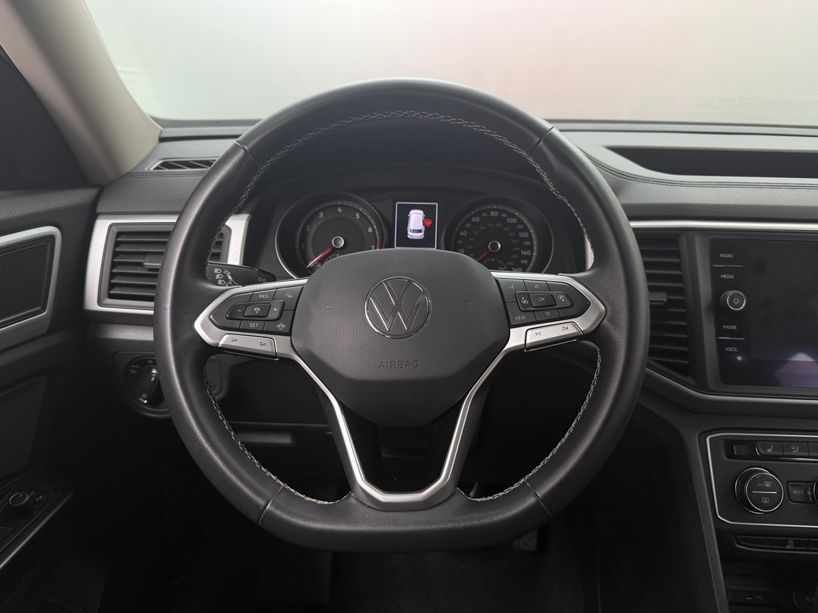 Thumbnail: 2021 Volkswagen Atlas - 4
