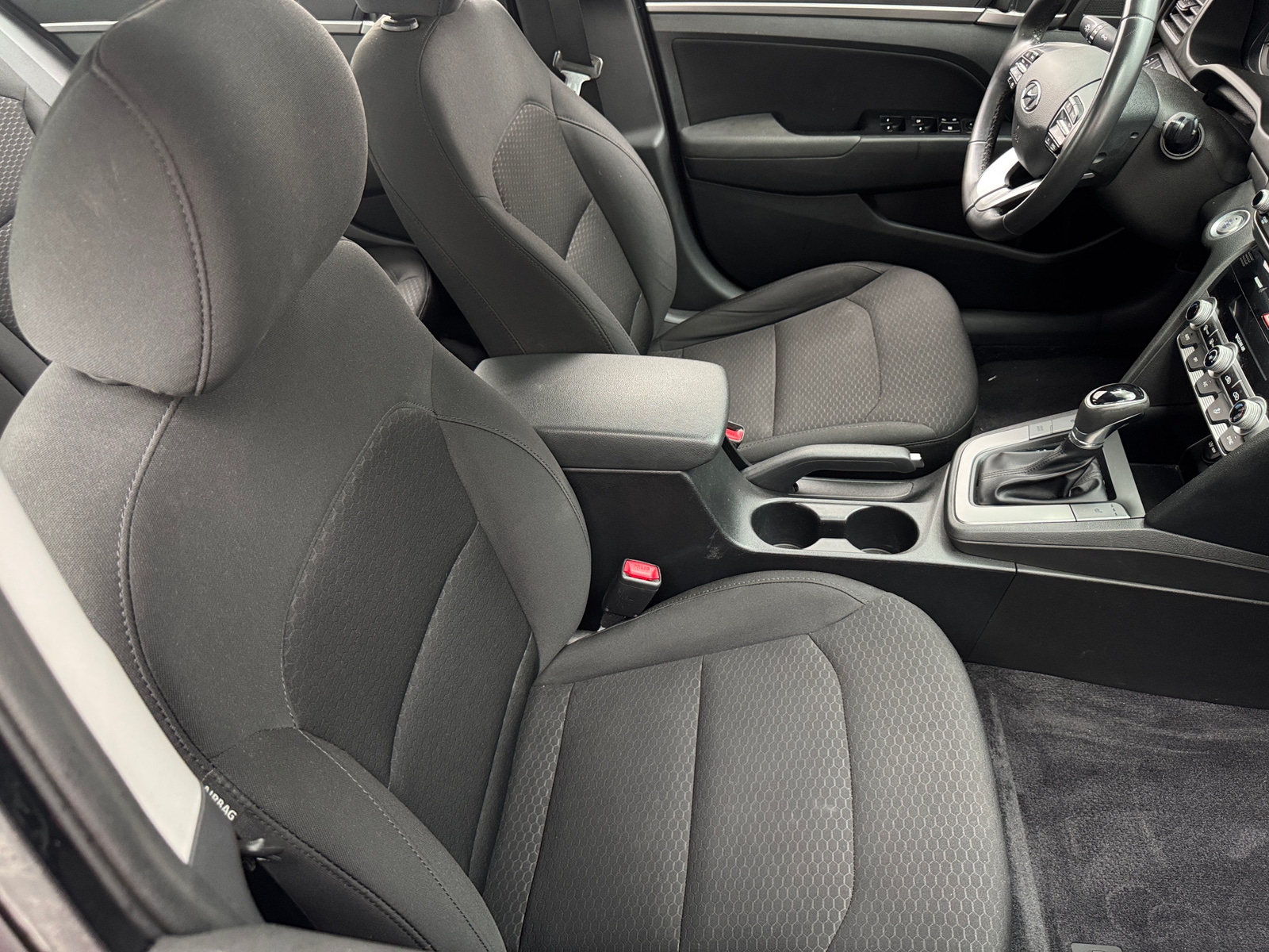 Thumbnail: 2019 Hyundai Elantra - 2