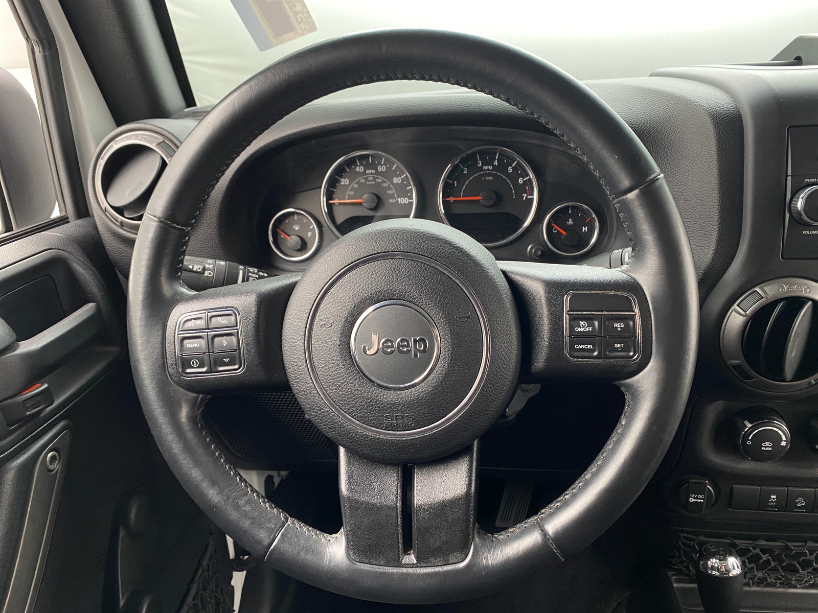 Thumbnail: 2016 Jeep Wrangler - 5