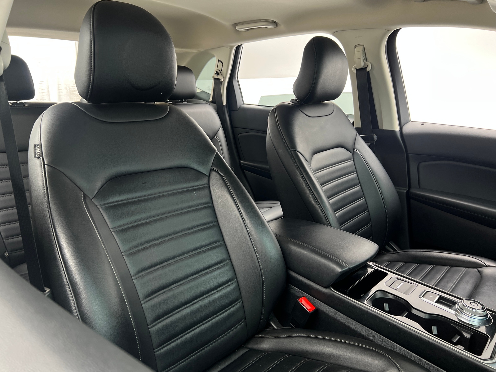 Thumbnail: 2019 Ford Edge - 2