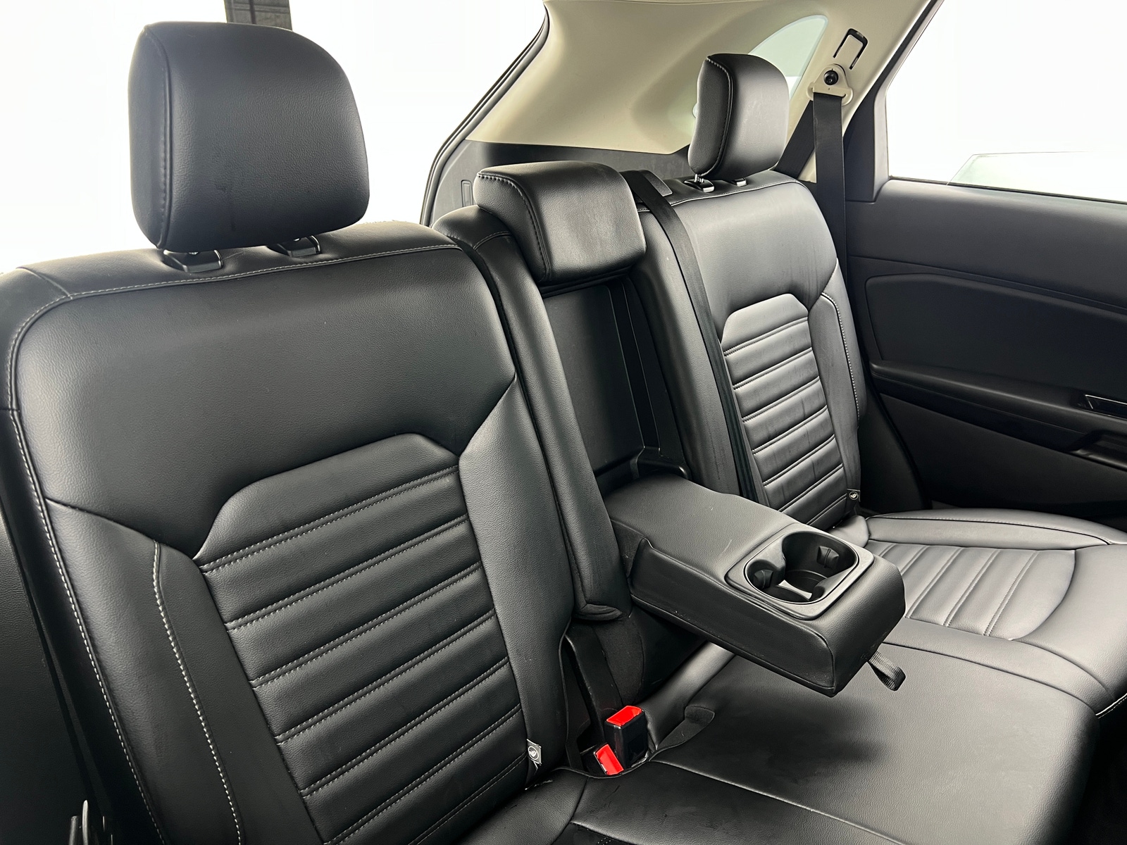 Thumbnail: 2019 Ford Edge - 6