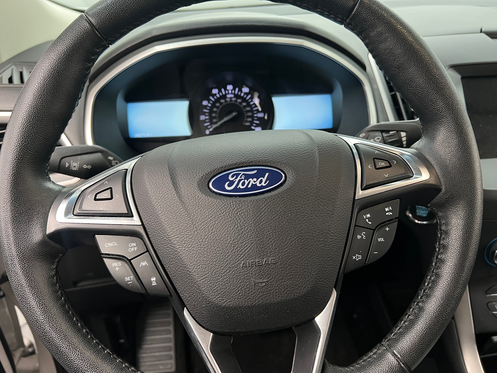 Thumbnail: 2019 Ford Edge - 5