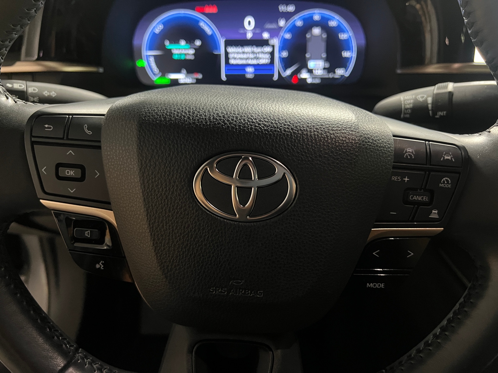 Thumbnail: 2023 Toyota Crown - 5