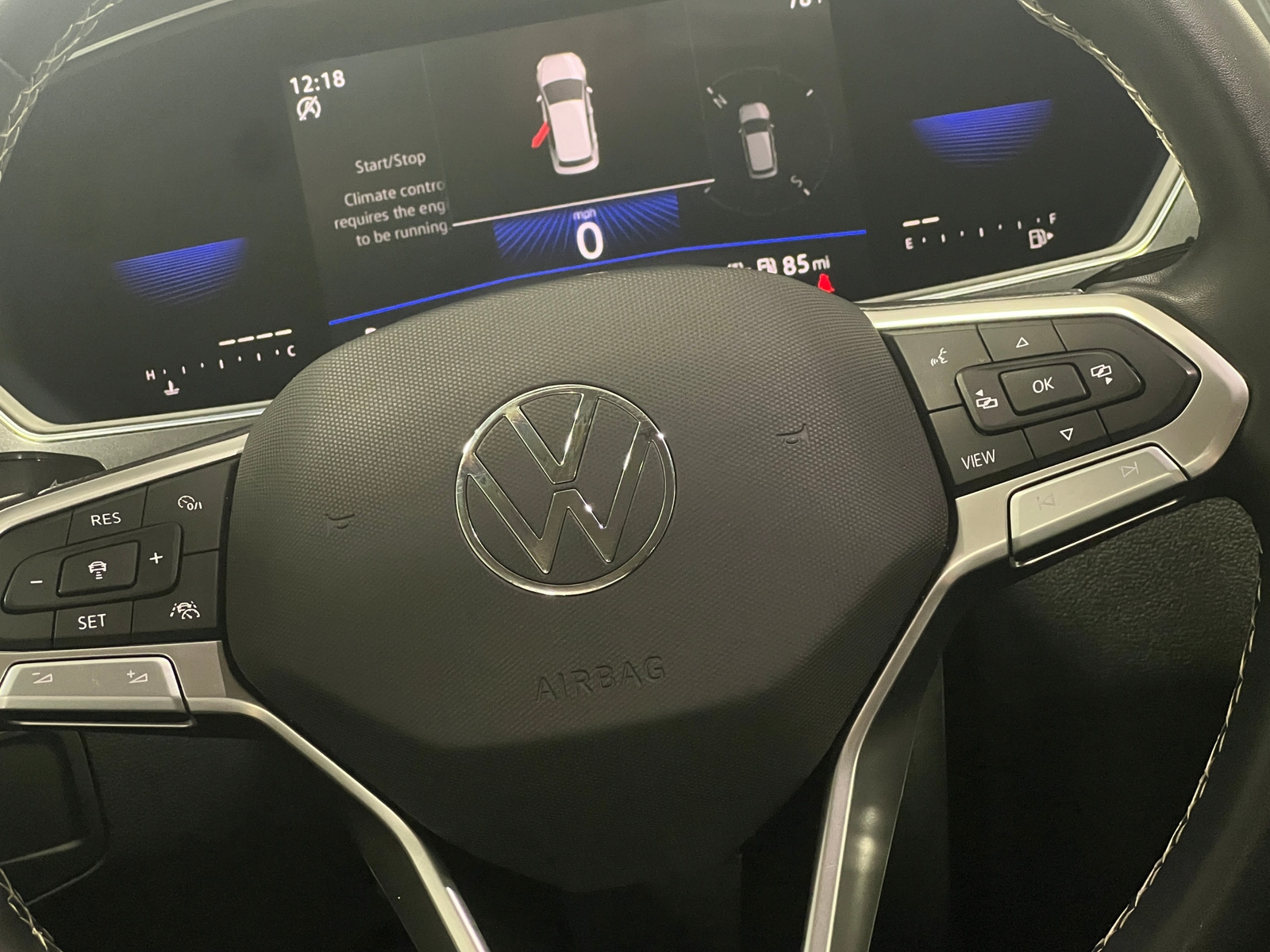 Thumbnail: 2022 Volkswagen Tiguan - 5