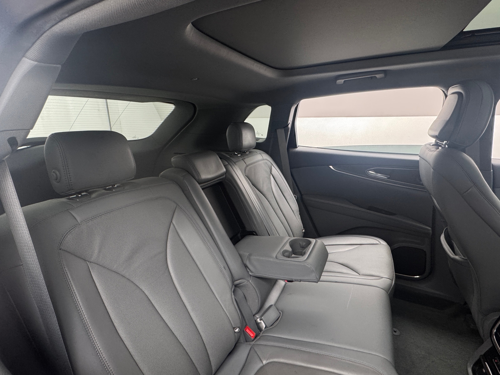 Thumbnail: 2020 Lincoln Nautilus - 5