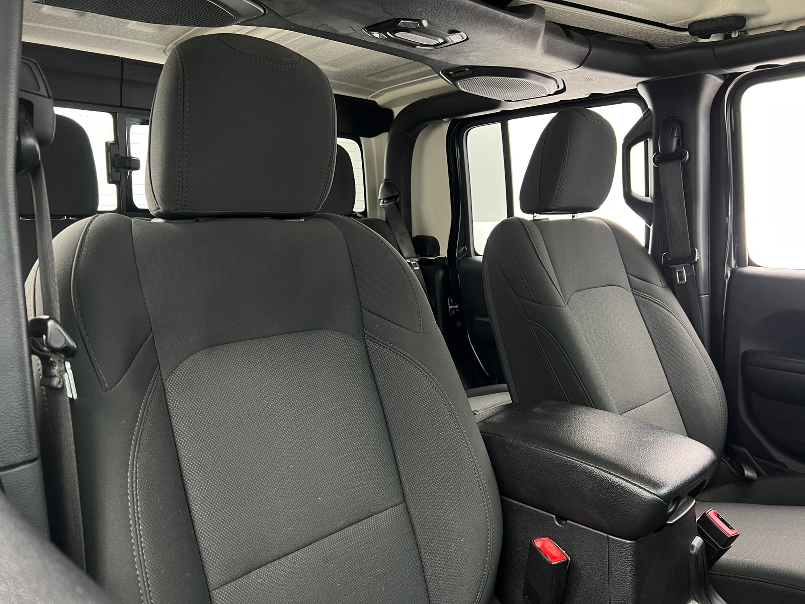 Thumbnail: 2020 Jeep Gladiator - 2