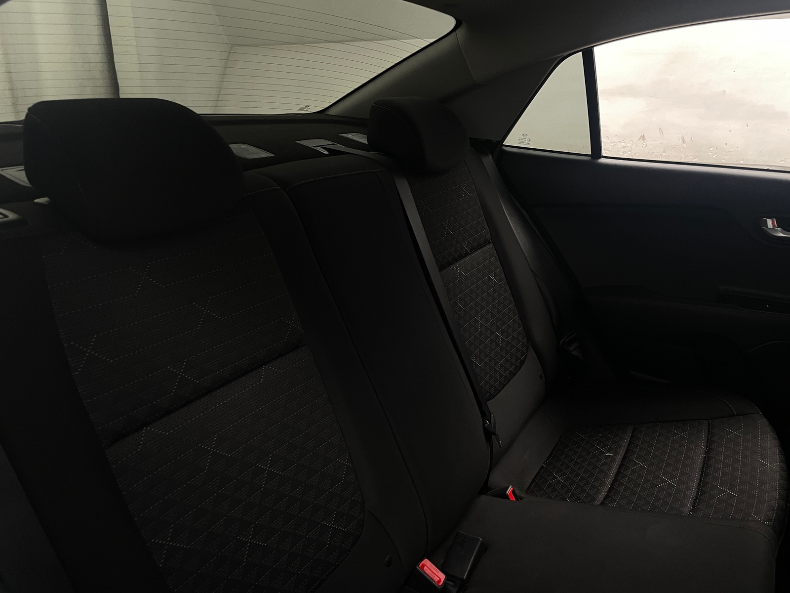 Thumbnail: 2020 Kia Rio - 6