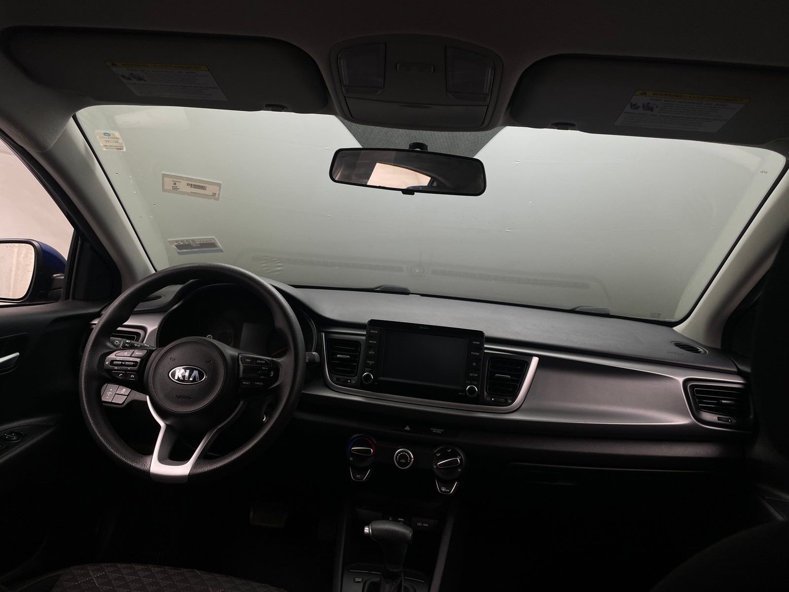 Thumbnail: 2020 Kia Rio - 3