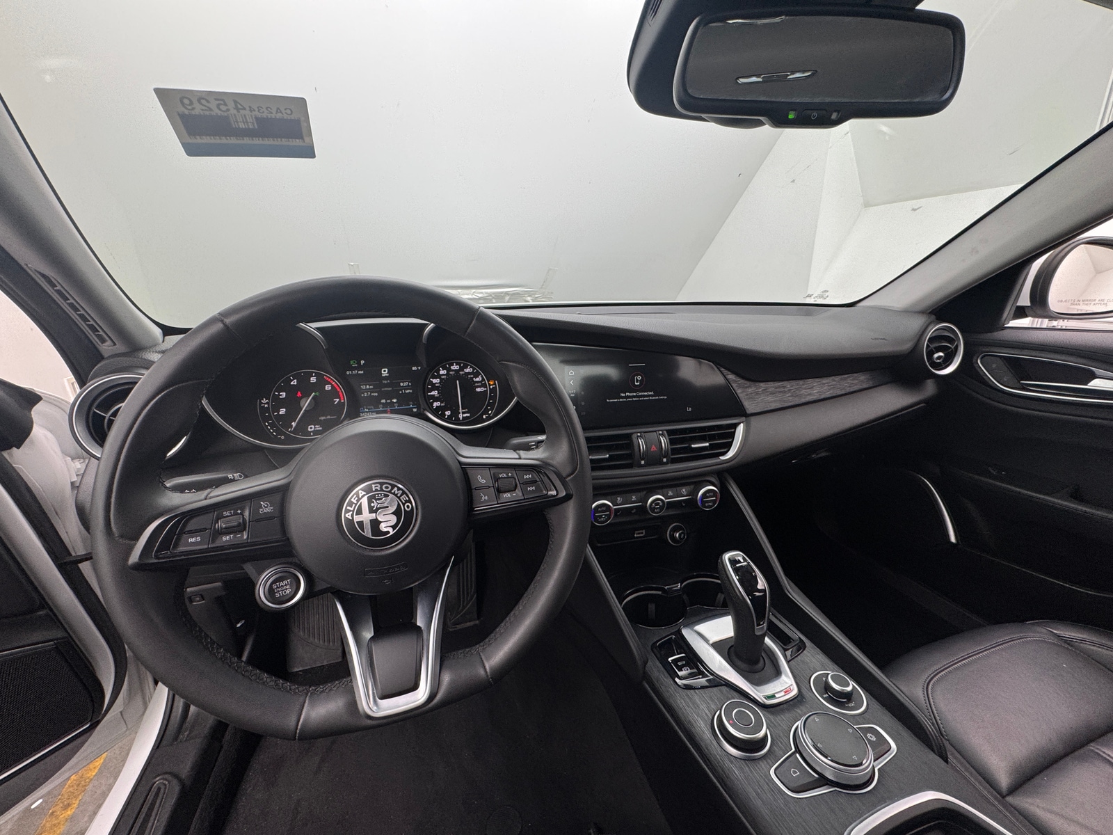 Thumbnail: 2021 Alfa Romeo Giulia - 2