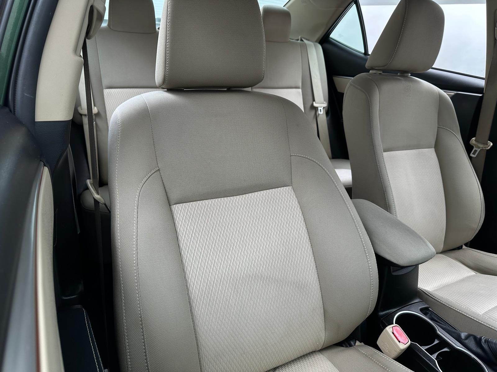 Thumbnail: 2014 Toyota Corolla - 2